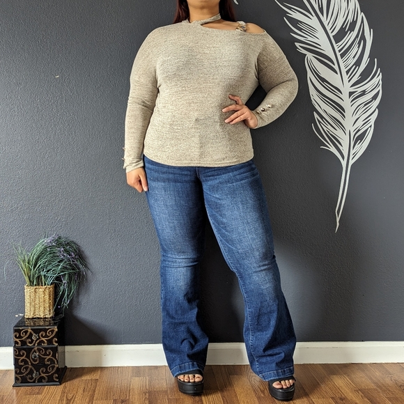 Shein Sweater Top - Picture 3 of 7